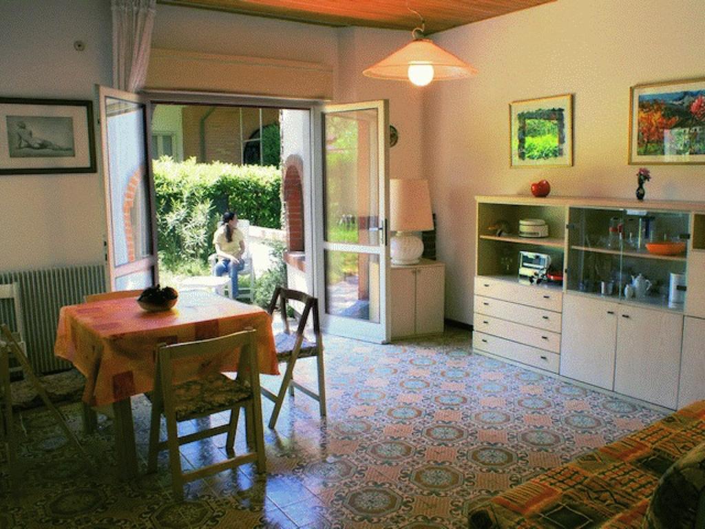 Lignano Riviera Villa Economica Lignano Sabbiadoro Kültér fotó